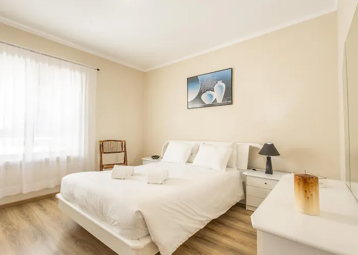 Bella Vista - By Smarthomes Apartment *