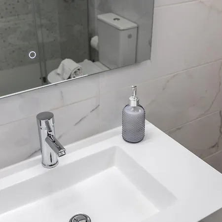 Bella Vista - By Smarthomes アパート